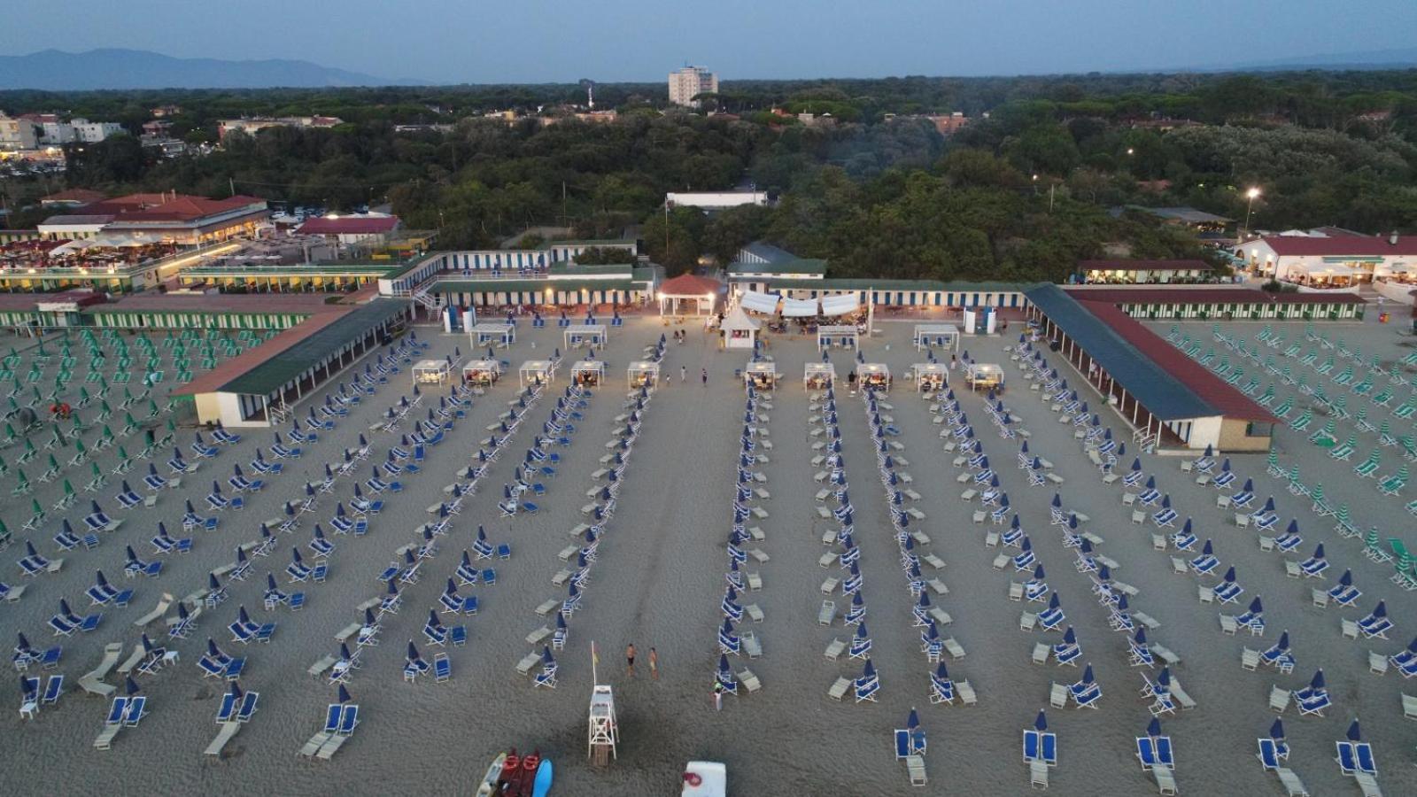 Cosmopolitan Golf & Beach Resort Tirrenia Exterior foto