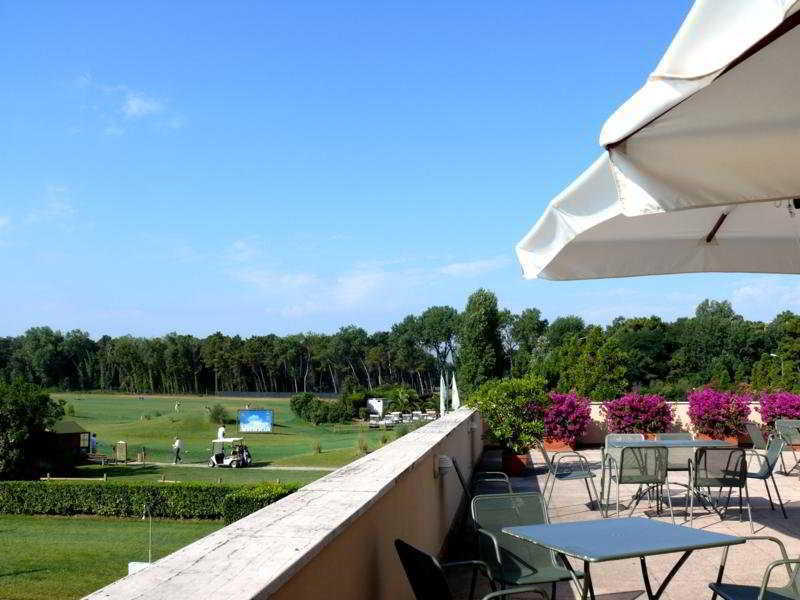 Cosmopolitan Golf & Beach Resort Tirrenia Exterior foto